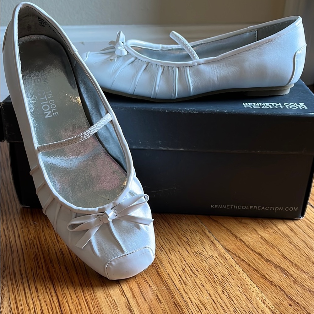 Kenneth Cole Reaction Little Girl Ballet Flats